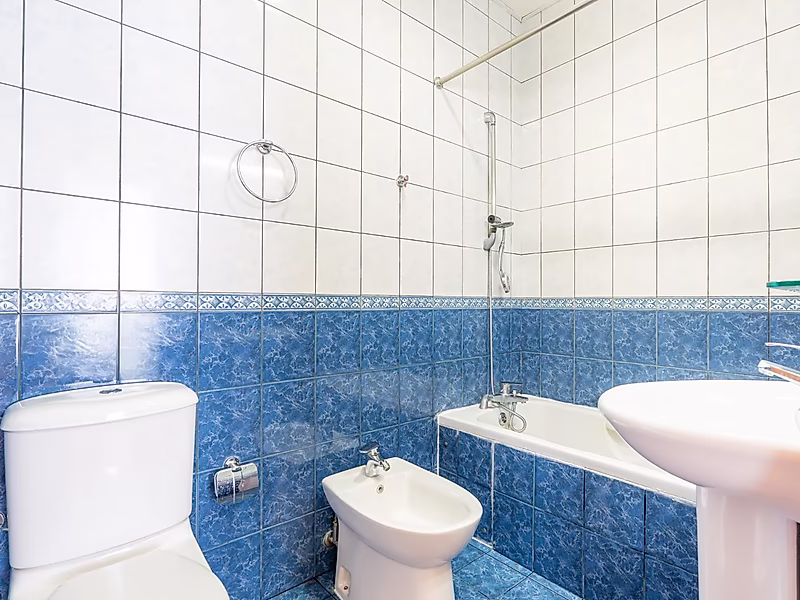 1 BEDROOM IN WEST BAY | BILLS INCLUDED - Photo 10
