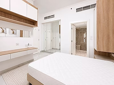 BEAUTIFUL SEA VIEW 2 BEDROOMS IN VIVA BAHRIYA