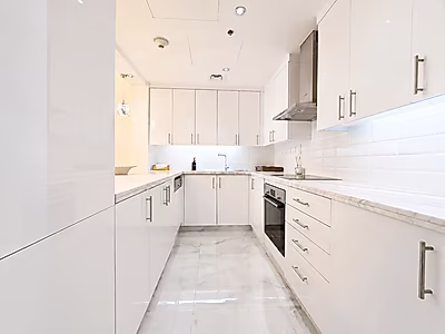 BEAUTIFUL SEA VIEW 2 BEDROOMS IN VIVA BAHRIYA