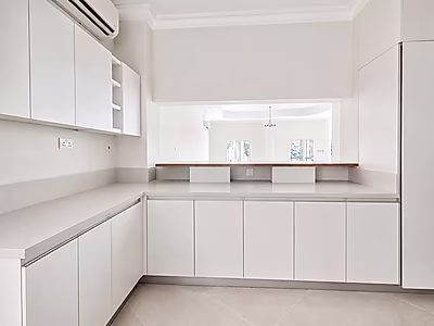 STANDALONE 6 + MAID VILLA IN WEST BAY LAGOON