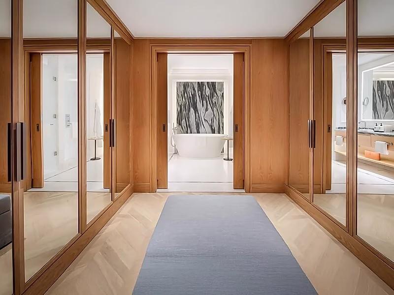 LUXURIOUS 2 BEDROOM RESIDENCE IN THE PEARL - Photo 11
