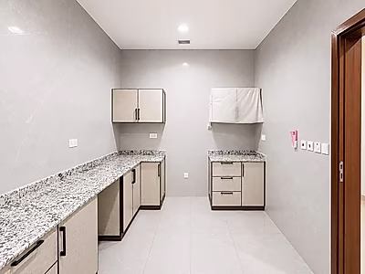 🏢 مبنى استثماري للبيع في أسباير – الدوحة
