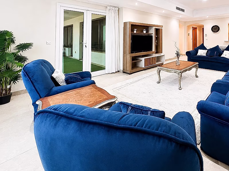 GENEROUS 2 BEDROOMS WITH BALCONY PORTO ARABIA - Photo 8
