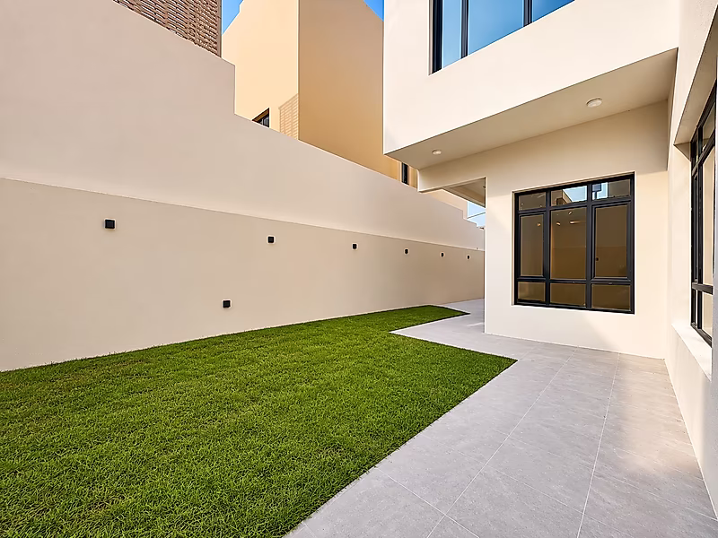 فيلا مذهلة تضم أكثر من 7 غرف نوم | تصميم أنيق - Photo 8