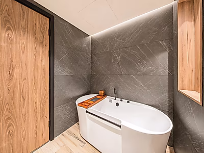BEST DEAL 2 BEDROOM 5 STAR HOTEL LUSAIL