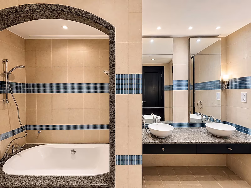 2 BEDROOMS WITH GREAT LAYOUT IN PORTO ARABIA - Photo 6