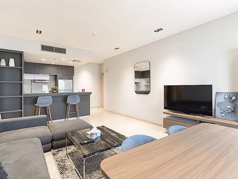MODERN 1 BEDROOM WITH MARINA VIEWS AND HIGH RETURNS - Photo 3