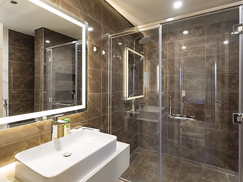 MODERN 1 BEDROOM WITH MARINA VIEWS AND HIGH RETURNS - Photo 8