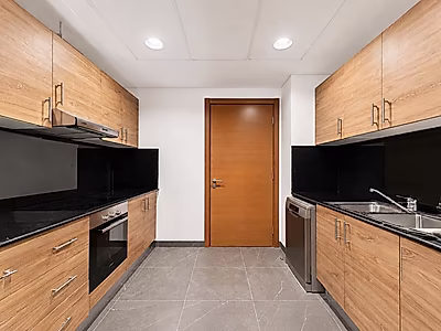 VIBRANT 2BR + MAID | FULLY FURNISHED | WEST BAY