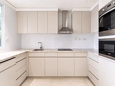 STUNNING 3BR | WEST BAY | HIGH FLOOR | ALL BILLS INCLUDED
