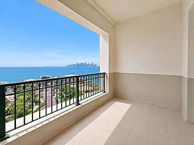 BEAUTIFUL SEA VIEW 2 BEDROOMS IN VIVA BAHRIYA
