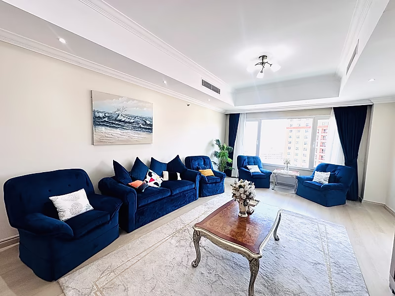 GENEROUS 2BR | BALCONY | PORTO ARABIA - Photo 2