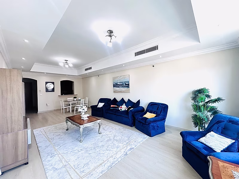 GENEROUS 2BR | BALCONY | PORTO ARABIA - Photo 4