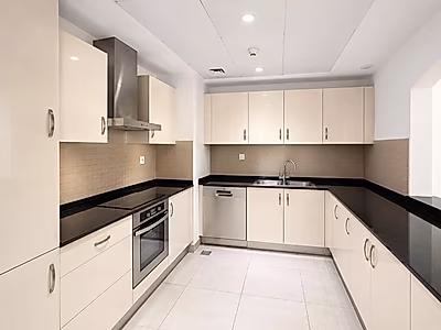 FURNISHED 1BR | SIDE MARINA VIEW PORTO ARABIA