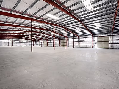 Prime Covered Warehouse Space Available in Birkat Al Awamer!