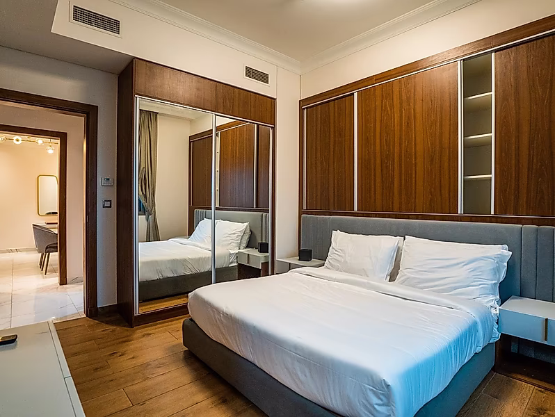 FULLY FURNISHED 2BR APARTMENT IN THE PEARL - Photo 1