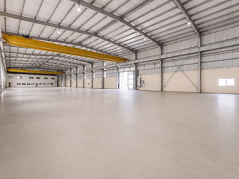 Warehouse for Rent in Old Industrial Area - Photo 6