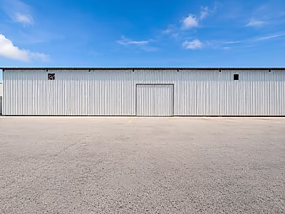 Warehouse for Rent in Old Industrial Area