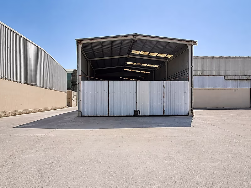 Warehouse for Rent in Old Industrial Area - Photo 15