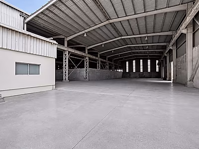 Warehouse for Rent in Old Industrial Area