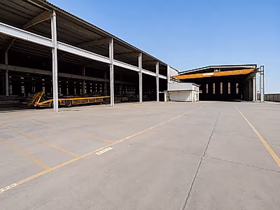 Warehouse for Rent in Old Industrial Area