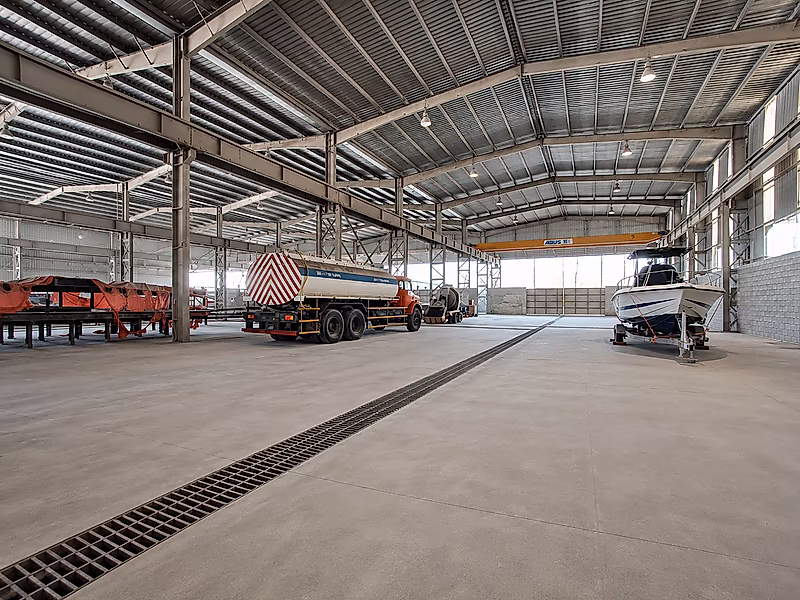 Warehouse for Rent in Old Industrial Area - Photo 10