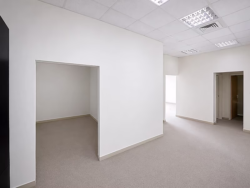 Semi-Fitted Office | Prime Al Rayyan - Photo 3