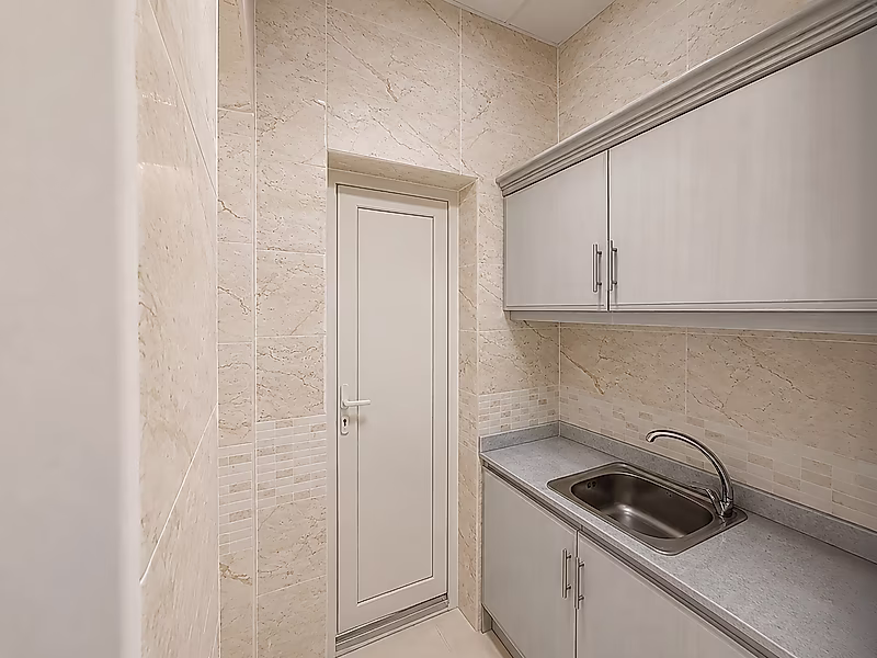 Semi-Fitted Office | Prime Al Rayyan - Photo 4