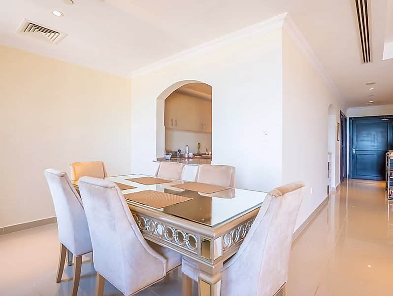 UTILITIES INCLUDED | 2 BEDS FURNISHED | PANORAMIC SEA VIEWS - Photo 5