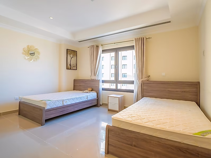 UTILITIES INCLUDED | 2 BEDS FURNISHED | PANORAMIC SEA VIEWS - Photo 14