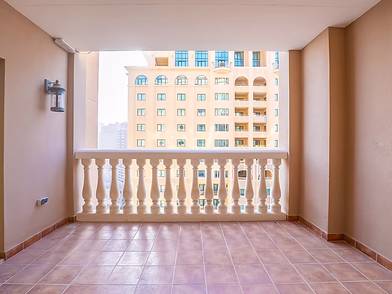 UTILITIES INCLUDED | 2 BEDS FURNISHED | PANORAMIC SEA VIEWS - Photo 18
