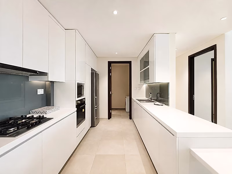FULL SEA VIEW | SPACIOUS 2BR + MAID - Photo 3