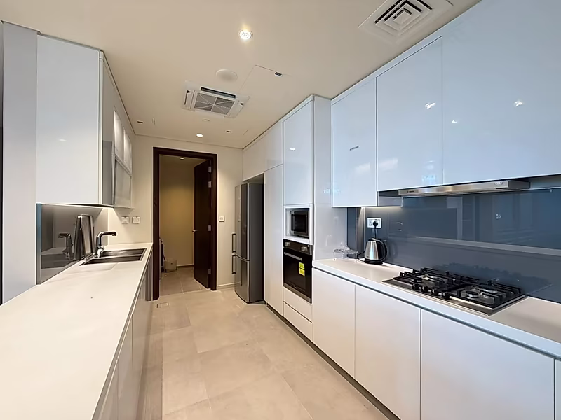 FULL SEA VIEW | SPACIOUS 2BR + MAID - Photo 4