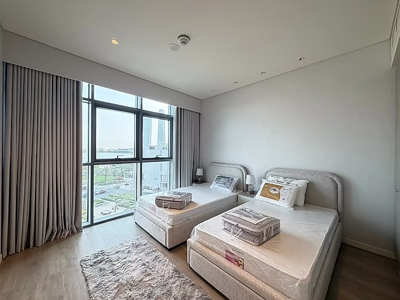 FULL SEA VIEW | SPACIOUS 2BR + MAID - Photo 12