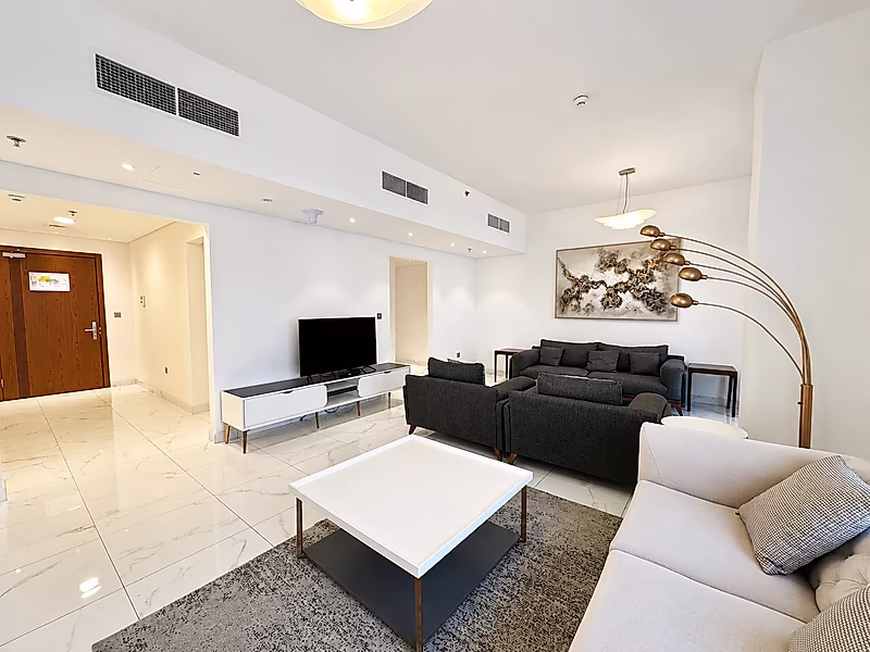 SPACIOUS 3BR + MAID | PREMIUM MODERN FINISHES - Photo 1