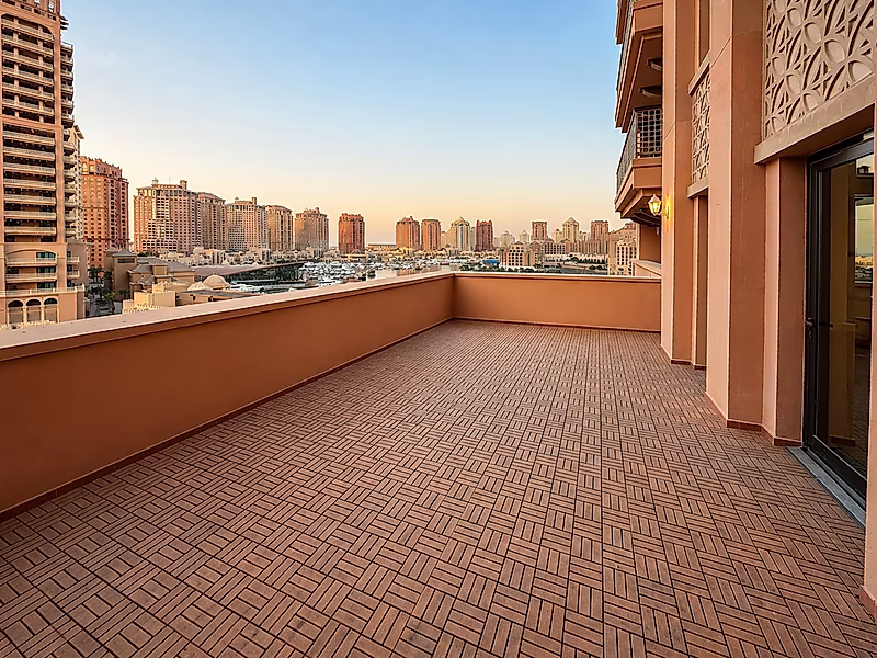 SEMI-FURNISHED | 3BR+MAID | FULL MARINA VIEW - Photo 6
