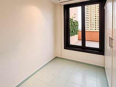 SEMI-FURNISHED | 3BR+MAID | FULL MARINA VIEW