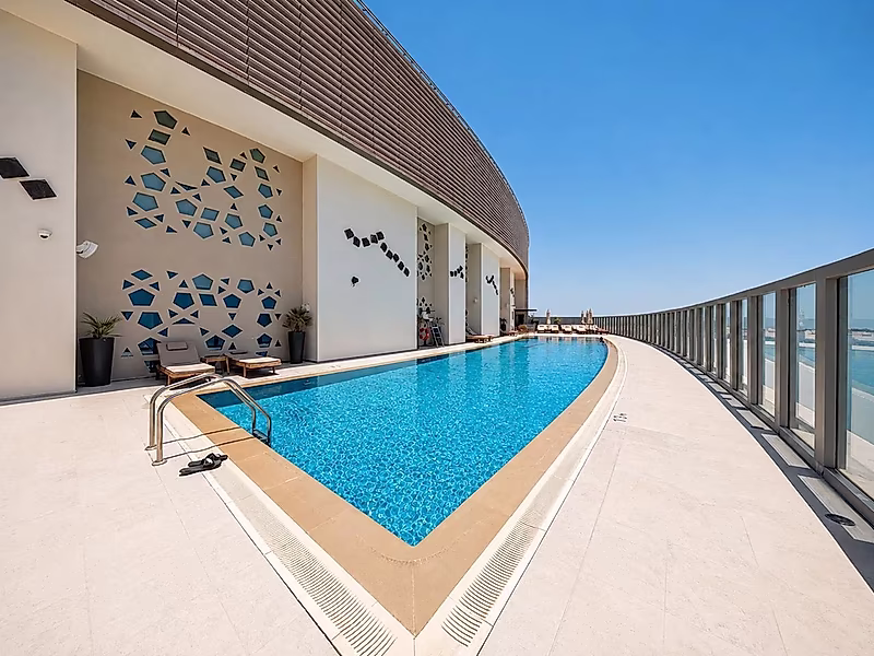 Sophisticated Hotel Apartment | Unmatched Comfort | Short Stay - Photo 4