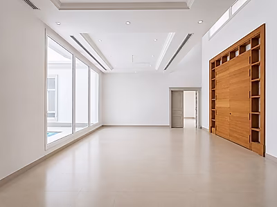 MODERN FAMILY VILLA | SPACIOUS LIVING AREAS