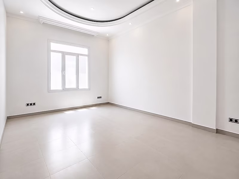 MODERN FAMILY VILLA | SPACIOUS LIVING AREAS - Photo 21