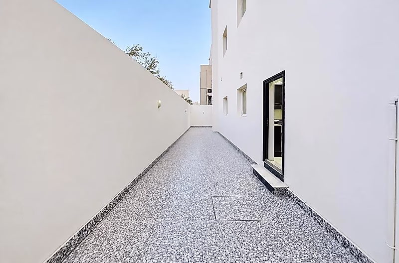 STANDALONE VILLA | PRIVATE GARDEN LIVING - Photo 5