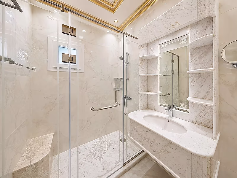 Luxury 9-Master-Bedroom Villa with Elevator & Majlis – Al Thumama, Qatar - Photo 14