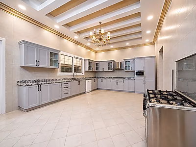Luxury 9-Master-Bedroom Villa with Elevator & Majlis – Al Thumama, Qatar