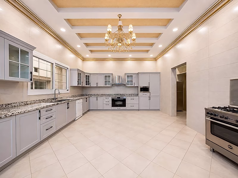 Luxury 9-Master-Bedroom Villa with Elevator & Majlis – Al Thumama, Qatar - Photo 28