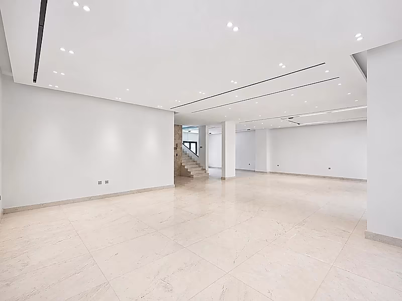 6 BEDROOM VILLA | GENEROUS FAMILY LIVING - Photo 2