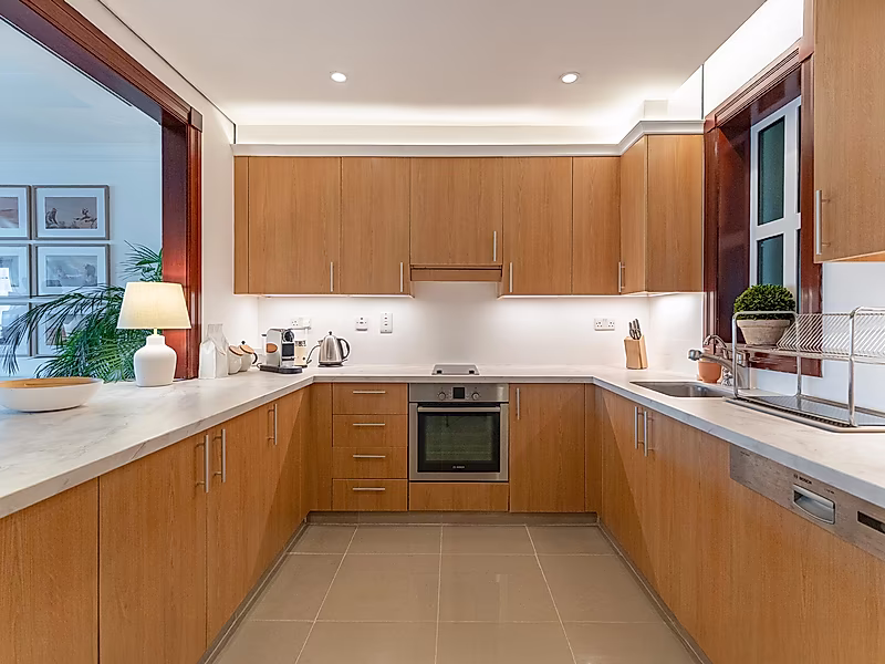 MODERN 1 BEDROOM TOWNHOUSE IN THE HEART OF MARINA - Photo 6