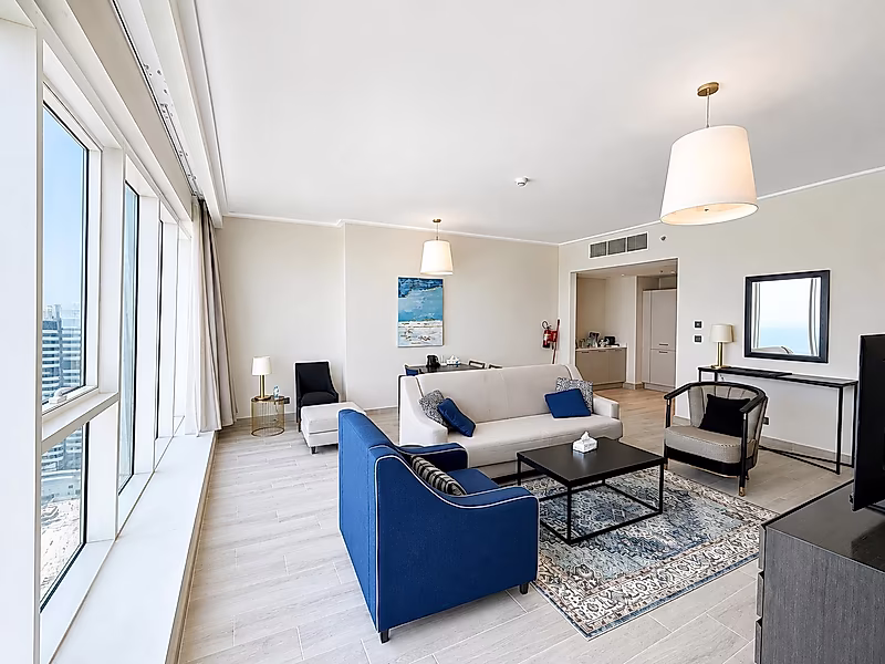 Luxurious 1-Bedroom Apartment in West Bay with Spectacular Views - Photo 4