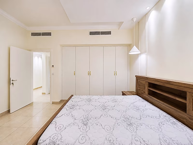 MASSIVE 3BR + MAID | MARINA VIEW - Photo 8