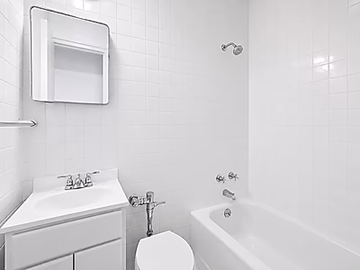 Exceptional 3-Bedroom Residence | NoHo, Manhattan