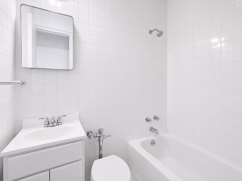 Exceptional 3-Bedroom Residence | NoHo, Manhattan - Photo 12